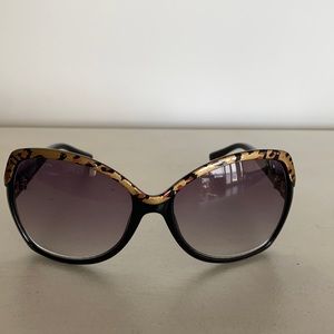 Steve Madden Sunglasses